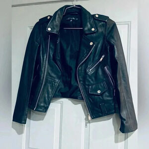 ZARA Womens sz Xs  Vegan leather Cropped Moto Jacket black New